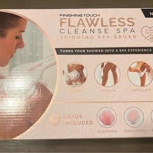 (Brand New in Box) Finishing Touch Flawless Cleanse Spa Brush - Pink